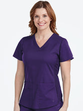 Load image into Gallery viewer, 7459 V-NECK SHIRTTAIL TOP