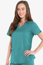 Load image into Gallery viewer, 7459 V-NECK SHIRTTAIL TOP